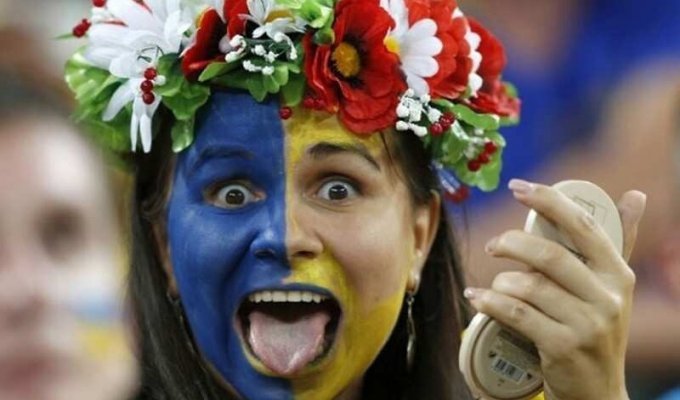 Украинка осталась недовольна подарком за олимпийскую медаль (4 фото)