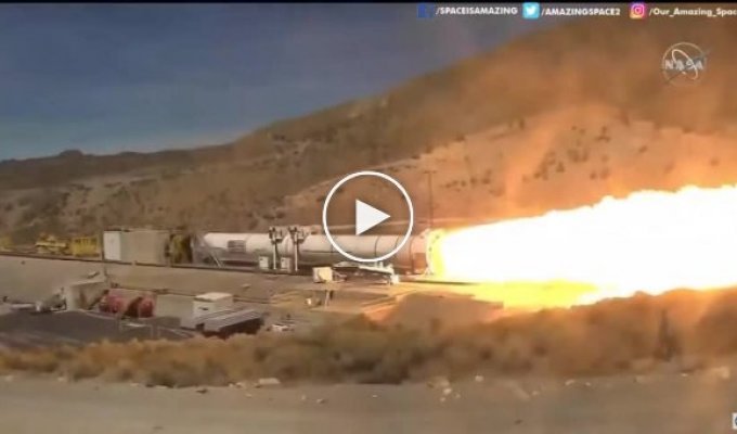 Эффектное испытание ракетного ускорителя для NASA
