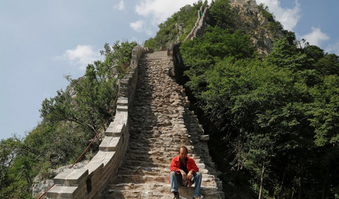 Как восстанавливают Великую китайскую стену (13 фото)