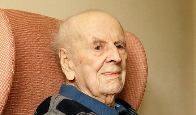 Британец не дожил до своего 109-летия всего 16 дней (2 фото)