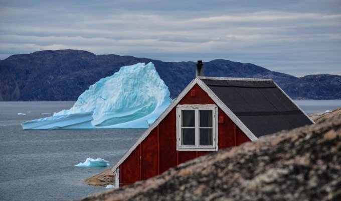 30 интересных видов на айсберги с поверхности земли и воды (30 фото)
