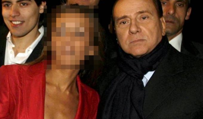 Сильвио Берлускони с будущей женой (7 фото)
