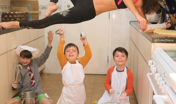 Дженнифер Гельман — мультизадачная мама, тренирующаяся даже на кухне (17 фото)