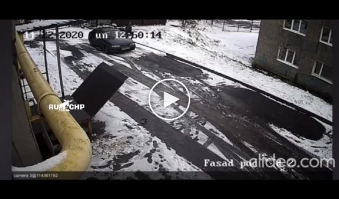 Анекдотичная кража канализационного люка Петрозаводске
