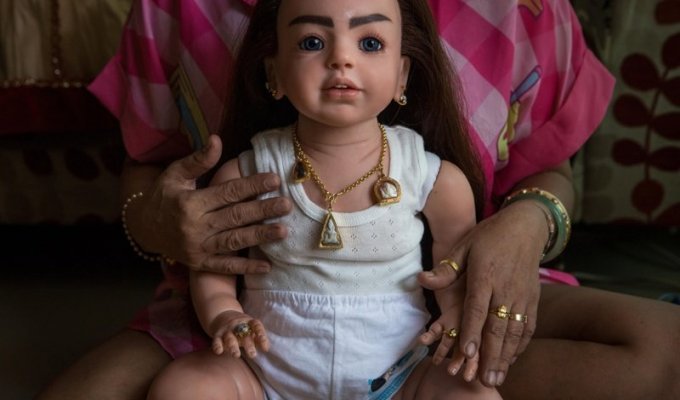 Игрушки для взрослых: как в Таиланде сходят с ума по куклам-талисманам (22 фото)