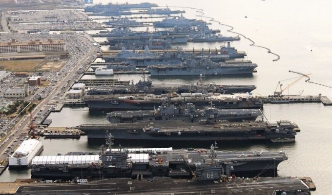 Самая большая военная база в мире (39 фото)