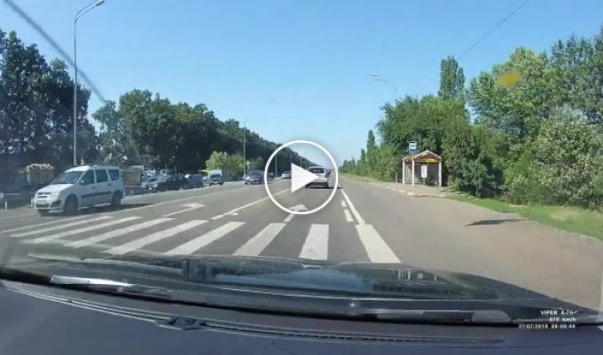 Жесткая мотоавария на Ростовском шоссе в Краснодаре