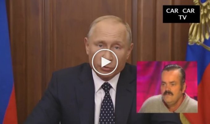 Испанец смотрит обращение российского президента