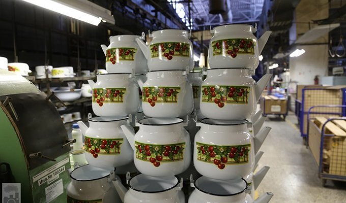 Как производится эмалированная посуда в России (67 фото)