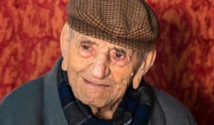 Умер старейший мужчина в мире (7 фото)