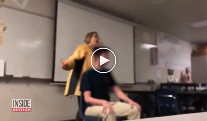 Сошедшая с ума учительница побрила ученика, распевая гимн США