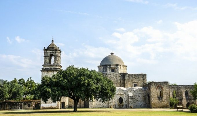Техасские монастыри-крепости: миссии Сан-Антонио (37 фото + 1 видео)