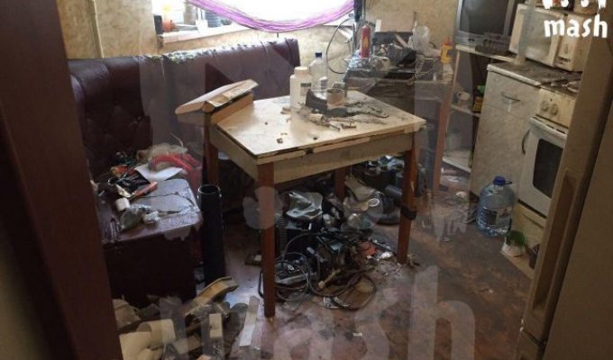 В Балашихе в обычной квартире обнаружили лабораторию по производству взрывчатки (6 фото)