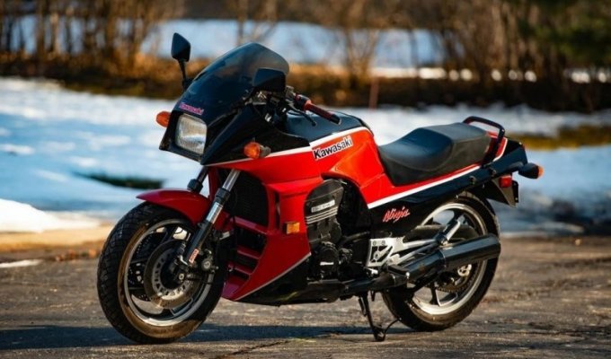 Kawasaki Ninja ZX900 — главный мотоцикл Тома Круза (11 фото + 2 видео)