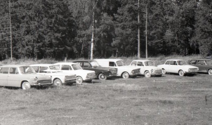 Эксклюзивные архивные фотографии иностранных машин на тестах в СССР (21 фото)