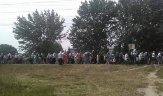 Участников “крестного хода” планируют привезти в Киев на автобусах