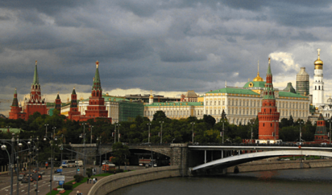 Правительство России “приготовилось” к переходу на режим военного времени