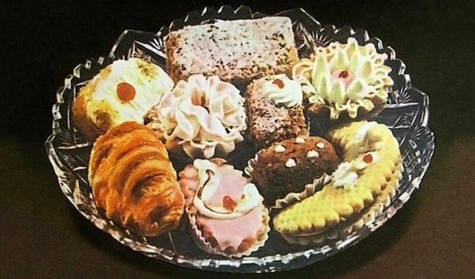 Легендарные советские пирожные: чем увлекались сладкоежки в СССР (15 фото)