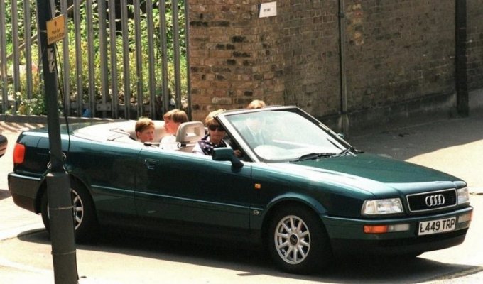 Почувствуй родство с королевской семьей Британии через кабриолет Audi 80, принадлежавший принцессе Диане (13 фото)