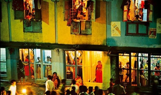 Прогулка по кварталу Каматипура индийского города Мумбаи (21 фото)