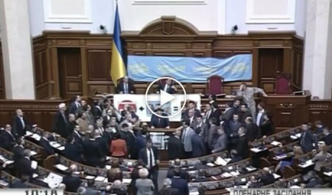 Геращенко назвал Тимошенко и Свободу агентами Кремля