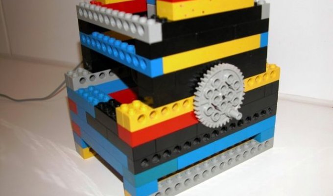 Теперь LEGO действительно универсальный конструктор