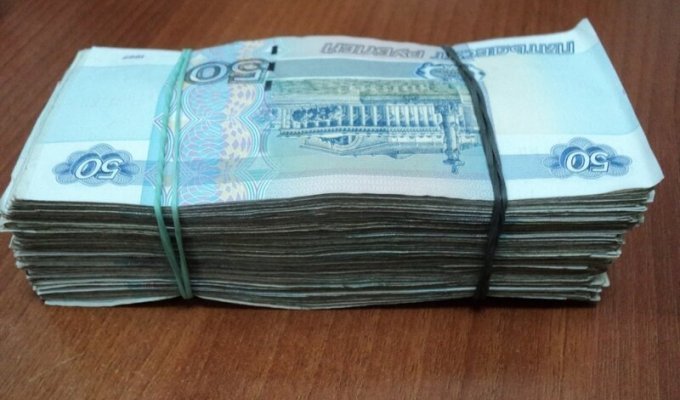 "К 2020 году россияне будут в среднем получать 2700 долларов в месяц" (1 фото)