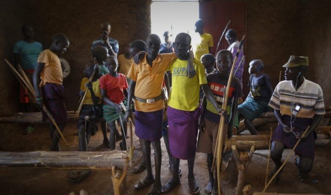 Лучники племени Покот из Кении (17 фото)