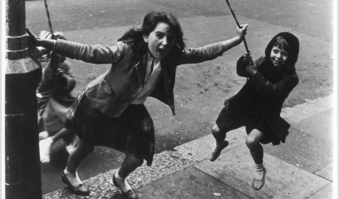 Черно-белые фотографии уличной жизни Лондона в 1950-х (17 фото)
