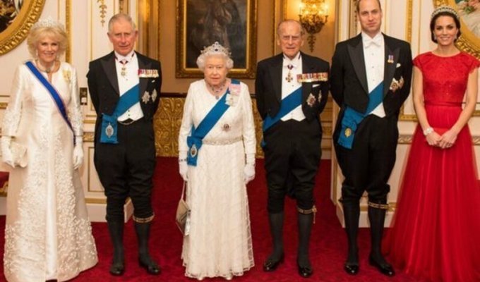"Королевская семья белая - и это расизм": британский активист предъявил претензии к БКС (6 фото)