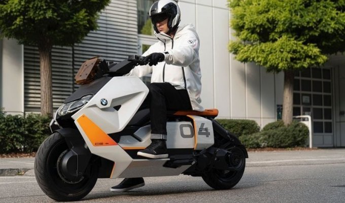 BMW Motorrad Definition CE 04 — новый городской эталон транспорта на двух колесах (22 фото + 1 видео)