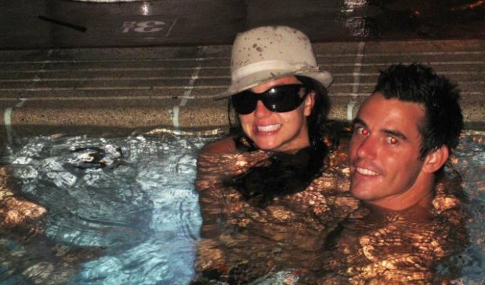 Бритни Спирс в бассейне голышом (5 фото)