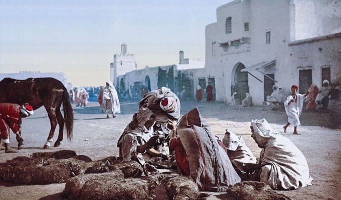 Кропотливая работа превратила черно-белые снимки Северной Африки 1899 года в яркие фотографии (28 фото)
