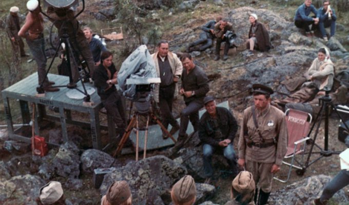На съёмочных площадках незабываемых советских фильмов (56 фото)