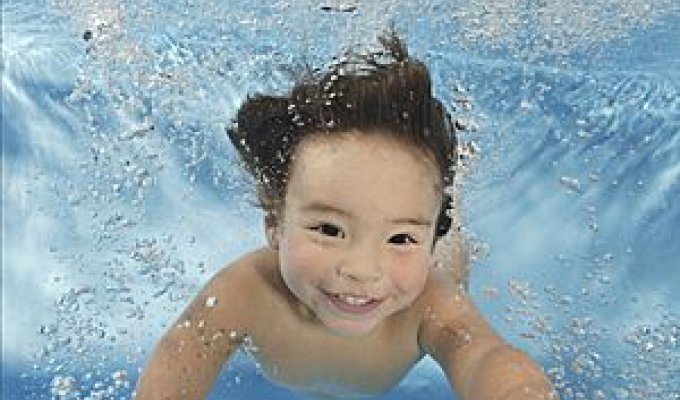 Плавающие дети (15 фотографий)
