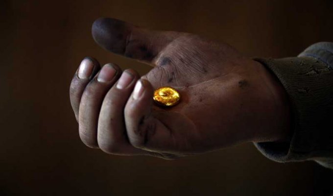 Добыча золота в Монголии (24 фото)