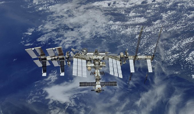 В "Роскосмосе" предложили отказаться от МКС и построить собственную станцию (5 фото)