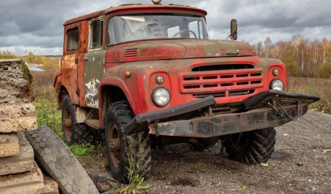 Внедорожный грузовой монстр из ГАЗ-66 и пожарного ЗИЛ-130 (6 фото)