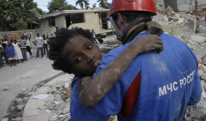 Российские спасатели на Гаити (25 фото)