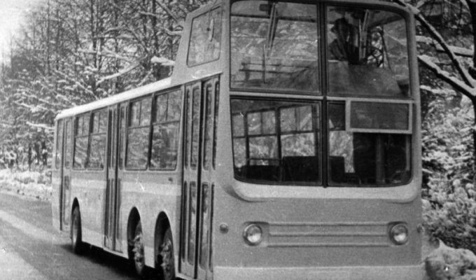 Самые необычные советские автобусы (22 фото)