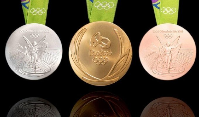 Японцы сделают олимпийские медали из мусора (4 фото)