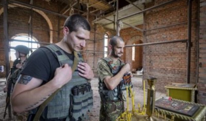 За минувшие сутки 6 украинских солдат пали от руки террористов. Вечная память…