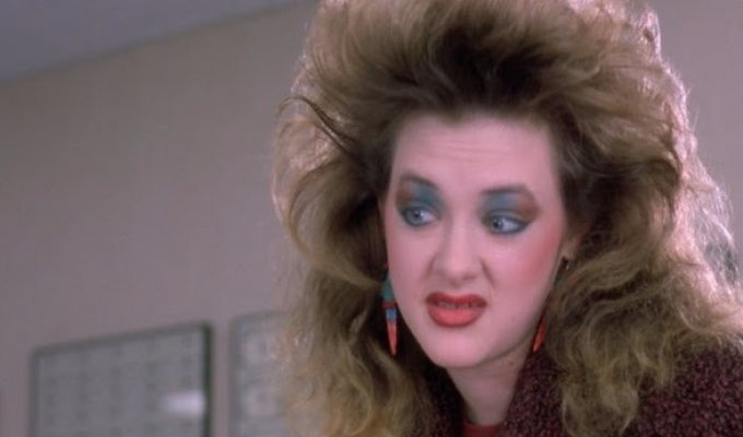 13 тенденций в красоте из 80-х, за которые теперь стыдно (14 фото)