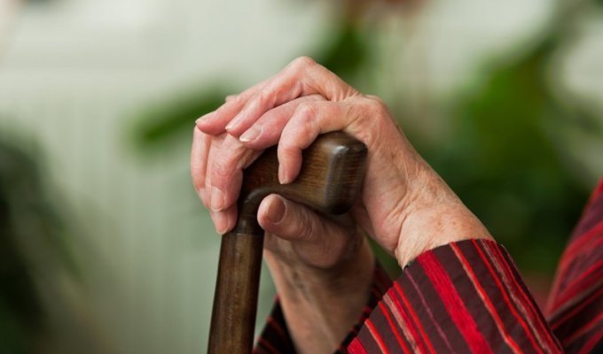 Назван возраст самого "долгоиграющего" пенсионера страны (2 фото)