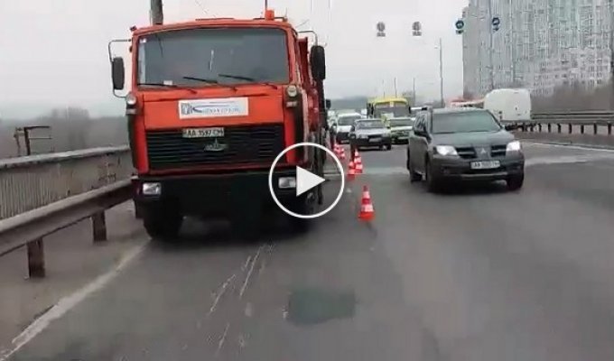 Скоро сотрудников Киевавтодор нужно будет охранять от водителей