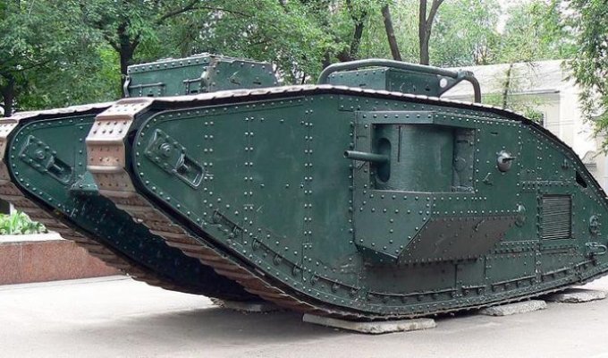 История одного танка (4 фото + видео)