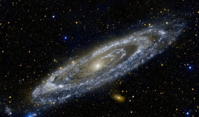 Галактика Андромеды - наша соседка в огромной Вселенной (7 фото)
