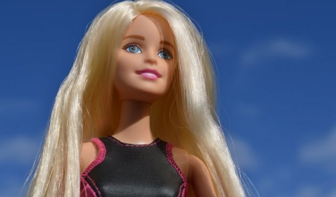 Кукле Барби исполнилось 65 лет – как бы она выглядела в реальности (4 фото)