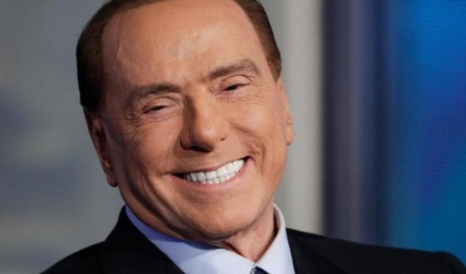 Благодарная секретарша завещала Берлускони 3 миллиона евро (3 фото)