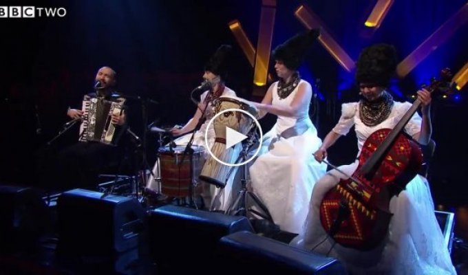 Украинская этногруппа DakhaBrakha выступила на престижном музыкальном шоу Британии Later With Jools Holland